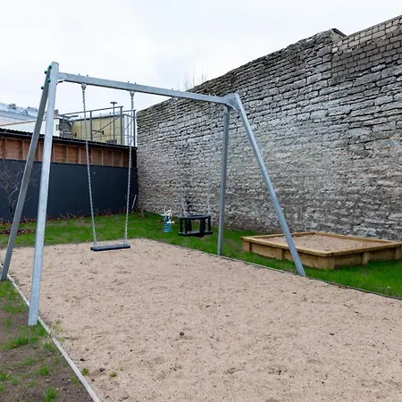 Appartamento Charming 1br In Superb Location, Free Parking & Wi-fi