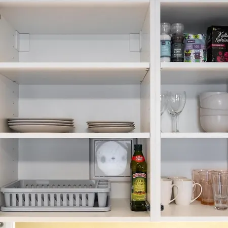Charming 1br In Superb Location, Free Parking & Wi-fi Korter *
