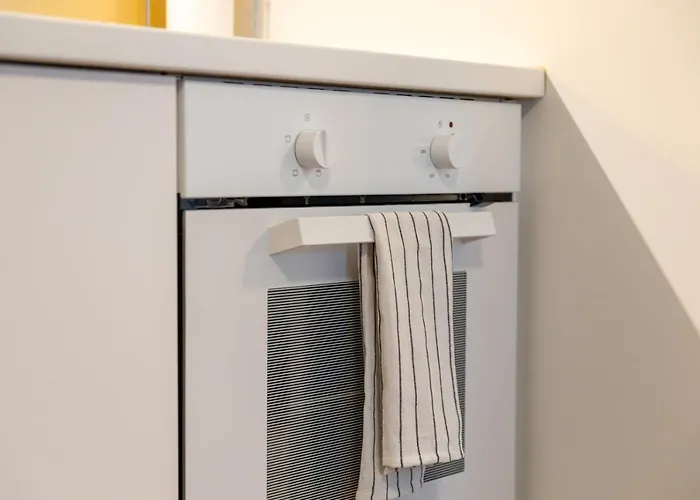 Charming 1br In Superb Location, Free Parking & Wi-fi Таллин